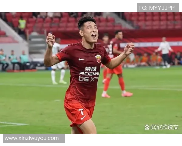 球星加盟中国足球的精彩瞬间与技术解析全记录