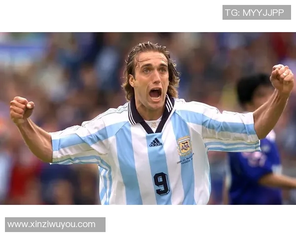 足球史上最年轻的球星是谁他的成就与挑战的故事